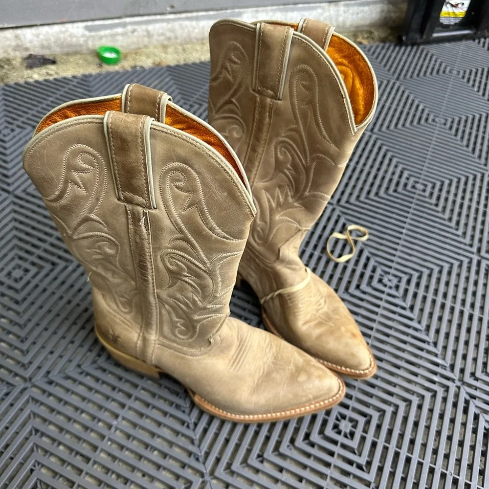 Source Unknown Tan Western Cowboy Boots